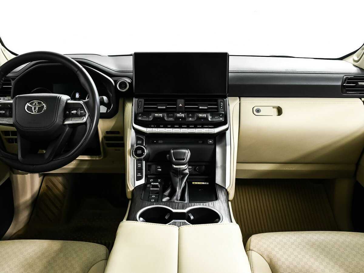 Купить Toyota Land Cruiser с пробегом. Фото: #10