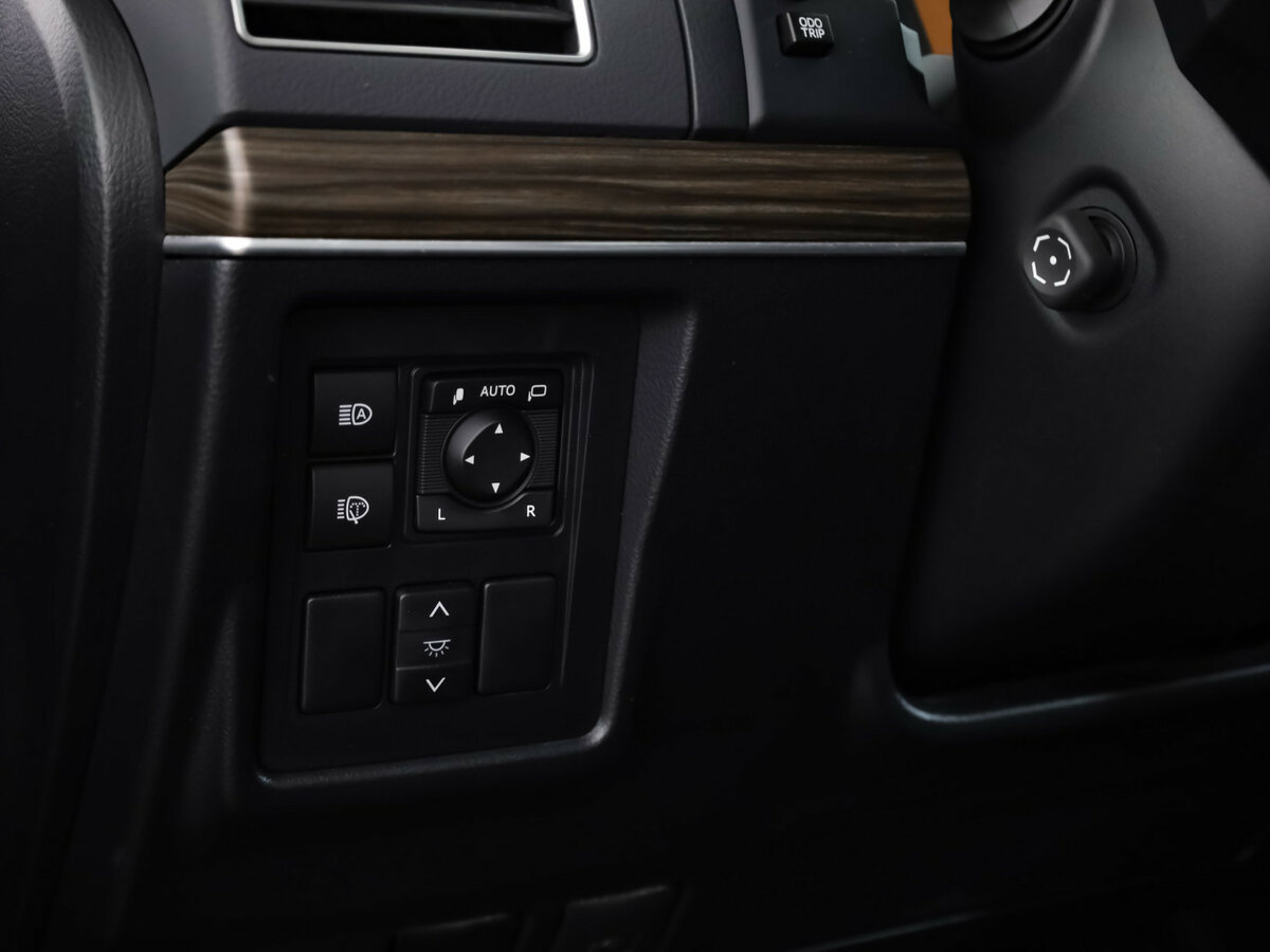 Купить Toyota Land Cruiser Prado с пробегом. Фото: #14