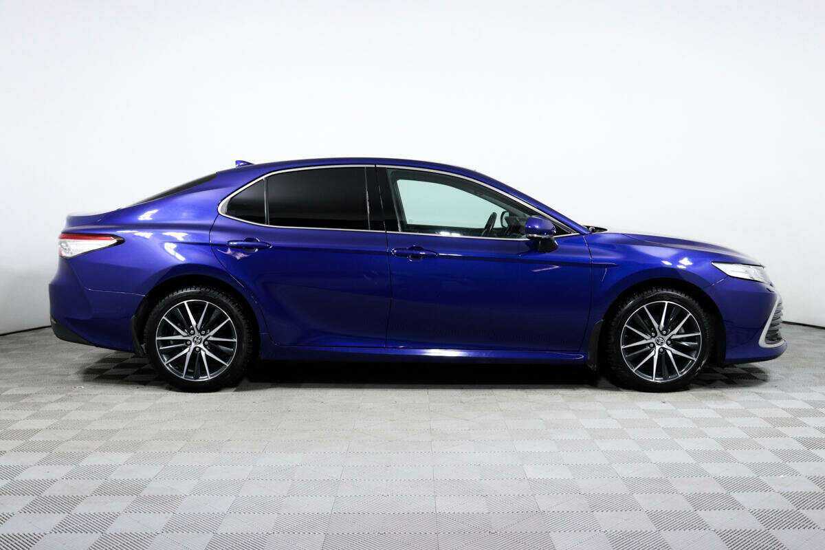 Купить Toyota Camry с пробегом. Фото: #3