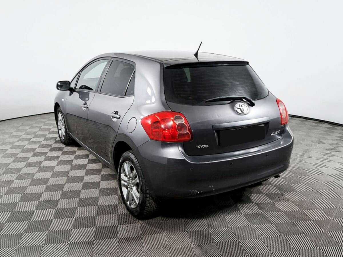 Купить Toyota Auris с пробегом. Фото: #6