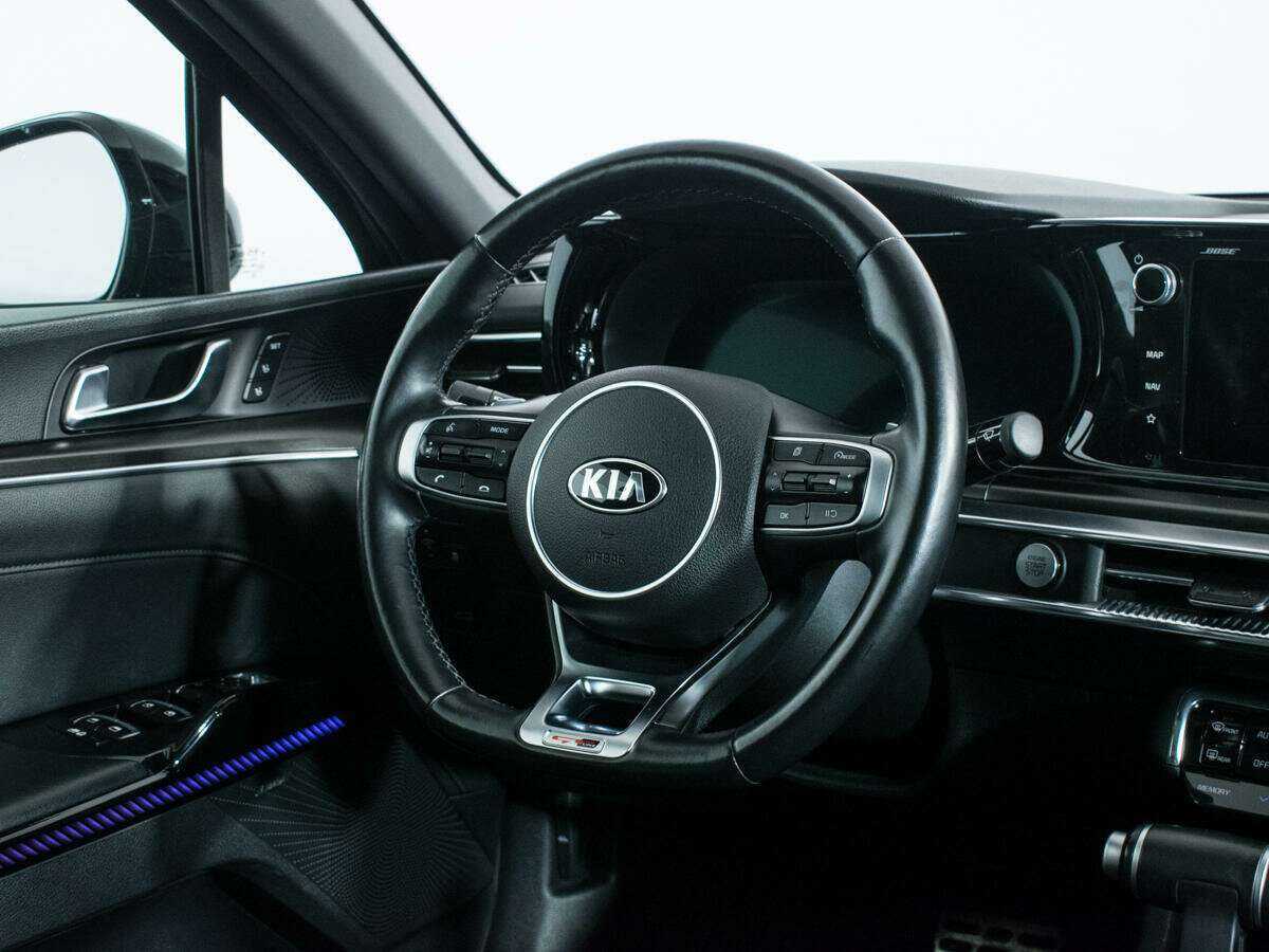 Купить Kia K5 с пробегом. Фото: #13