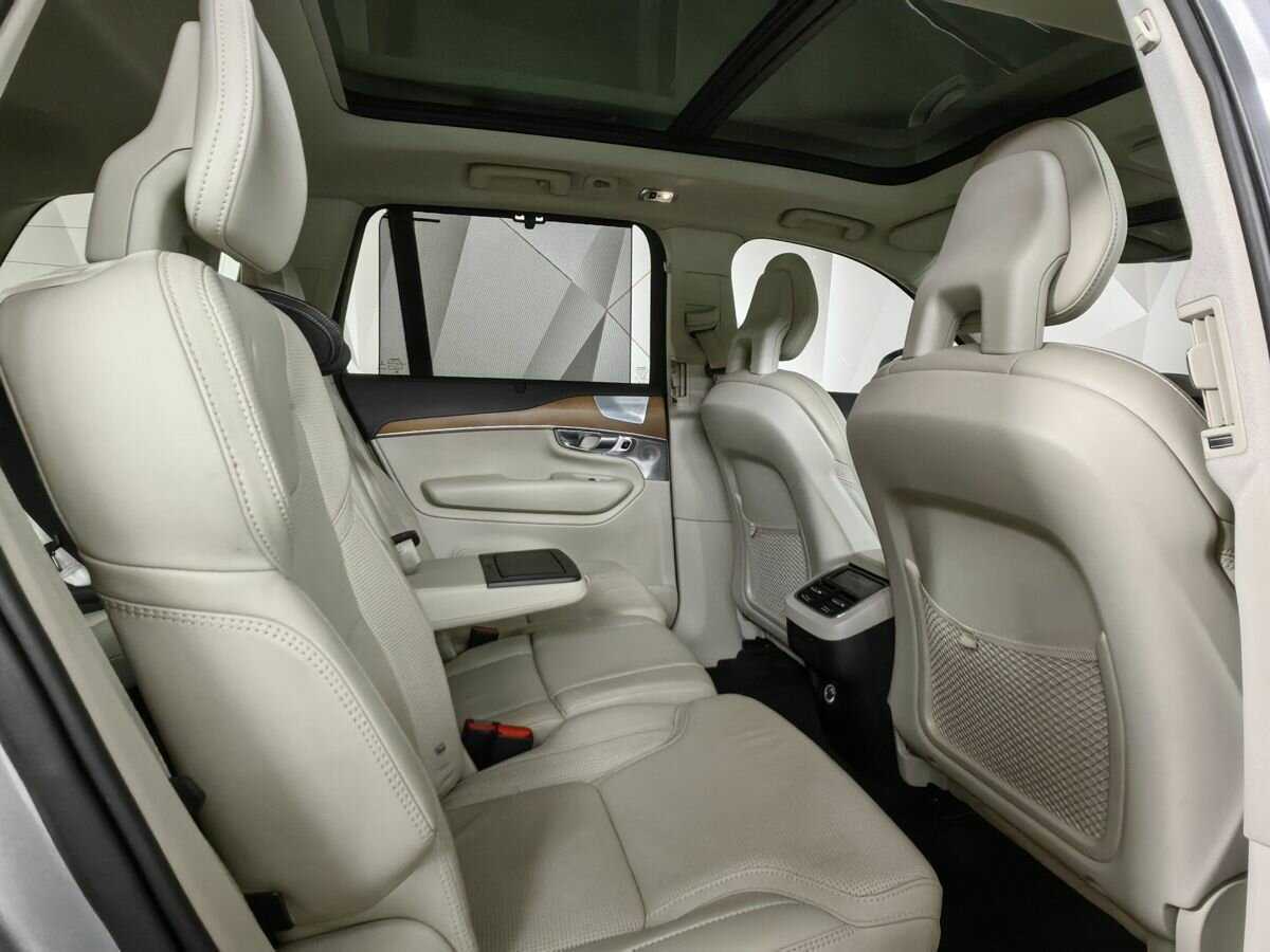 Купить Volvo XC90 с пробегом. Фото: #11