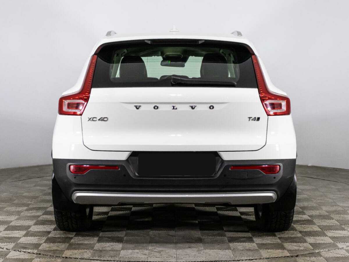 Купить Volvo XC40 с пробегом. Фото: #5