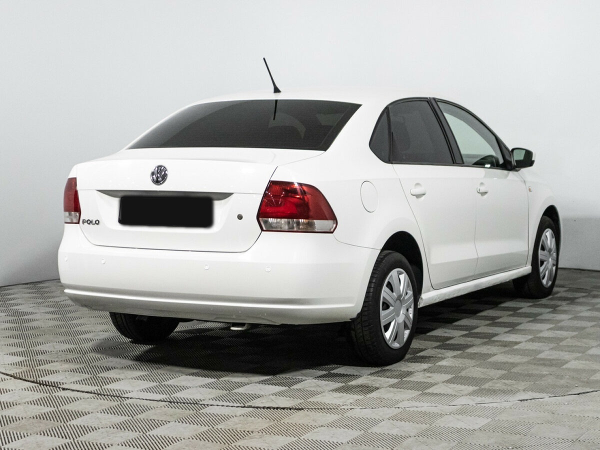 Купить Volkswagen Polo с пробегом. Фото: #4