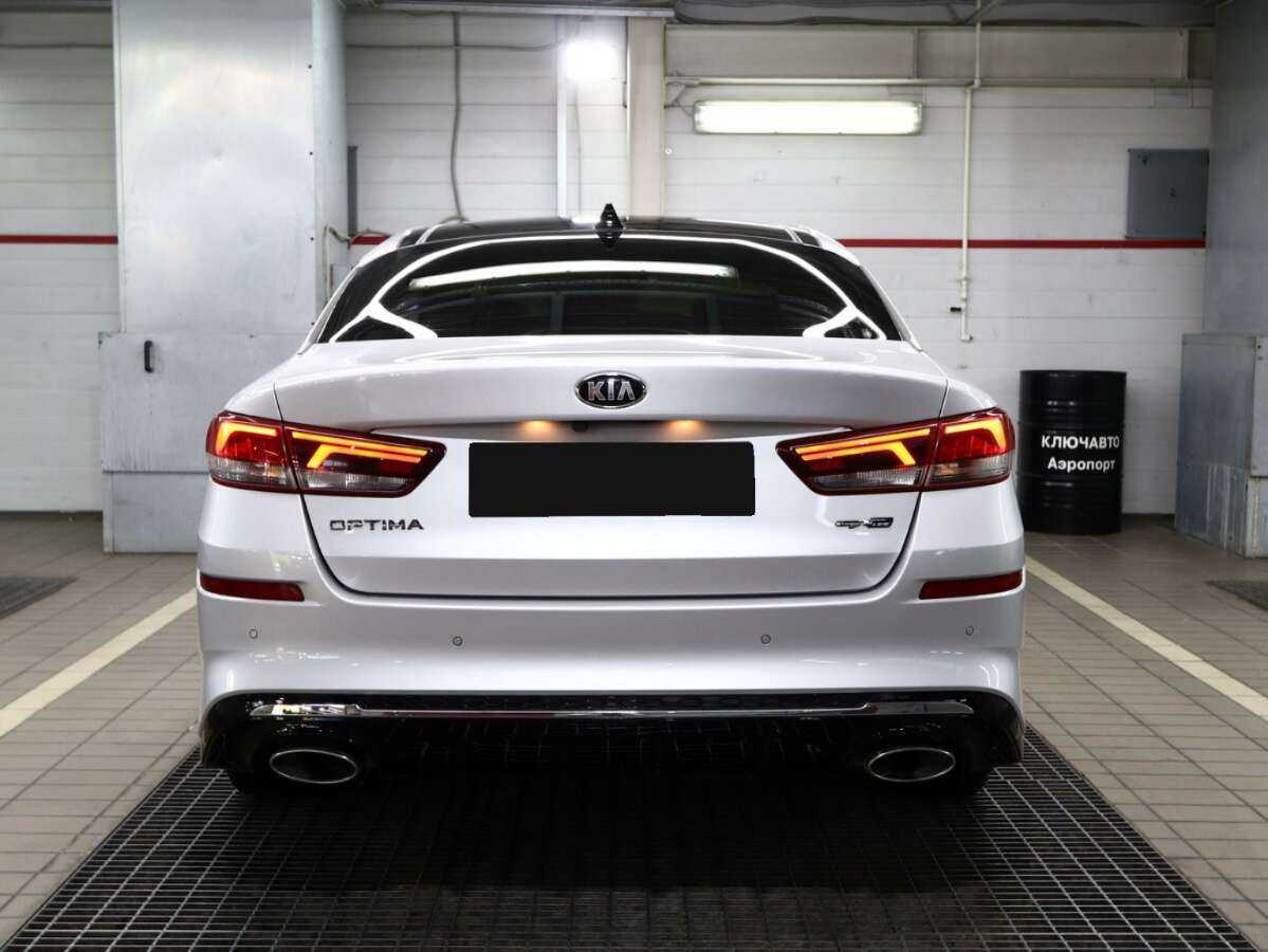 Купить Kia Optima с пробегом. Фото: #3
