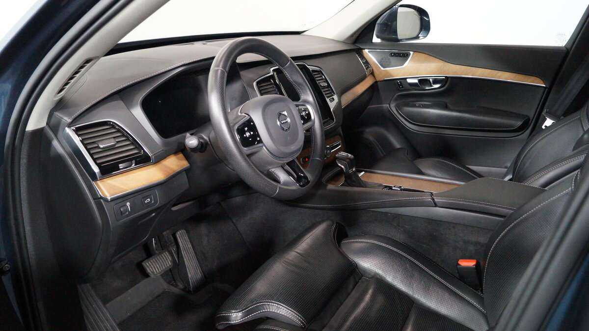 Купить Volvo XC90 с пробегом. Фото: #9