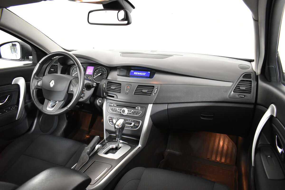 Купить Renault Latitude с пробегом. Фото: #9