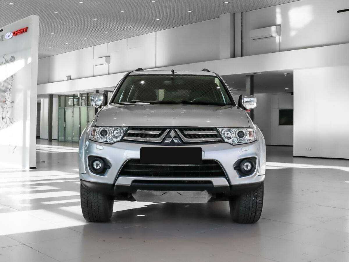 Купить Mitsubishi Pajero Sport с пробегом. Посмотреть фото