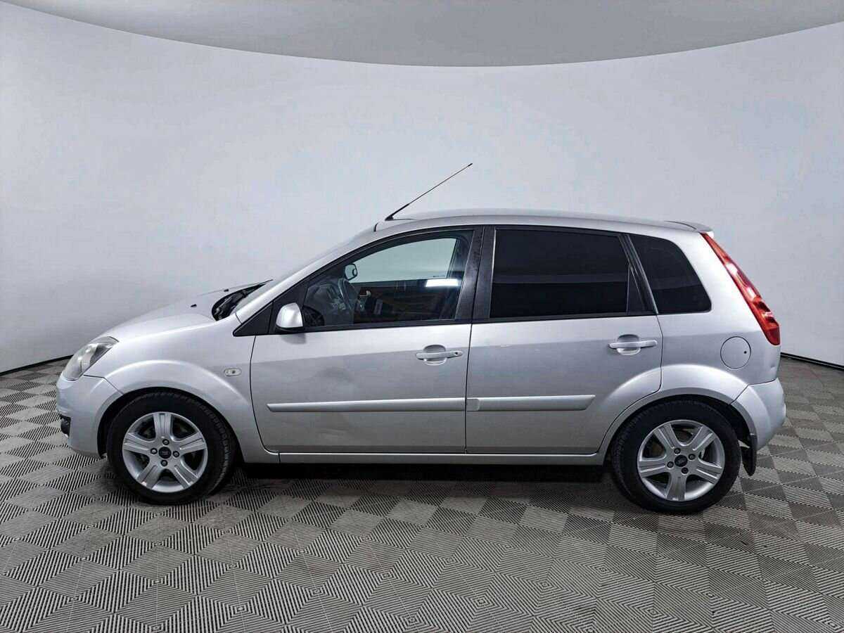 Купить Ford Fiesta с пробегом. Фото: #7
