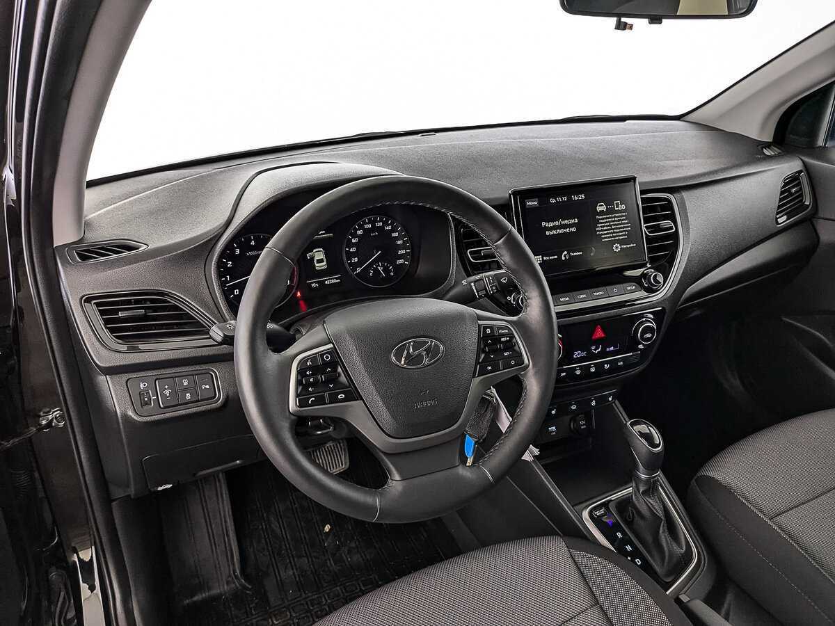 Купить Hyundai Solaris с пробегом. Фото: #14