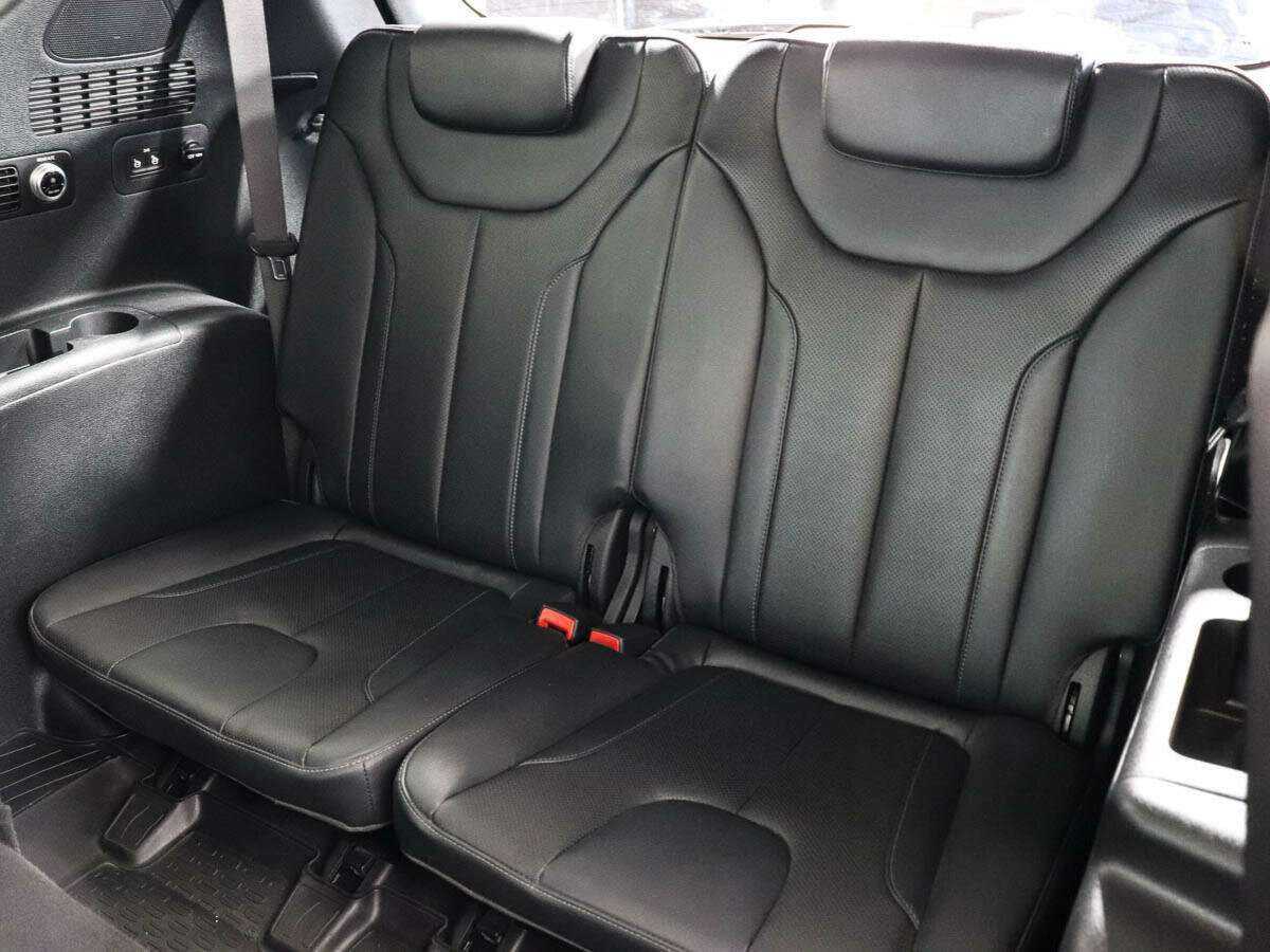 Купить Hyundai Santa Fe с пробегом. Фото: #9