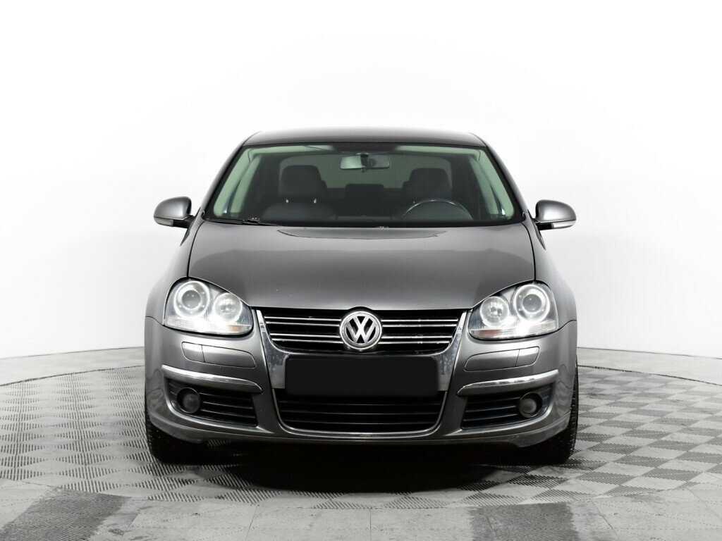 Купить Volkswagen Jetta с пробегом. Фото: #1