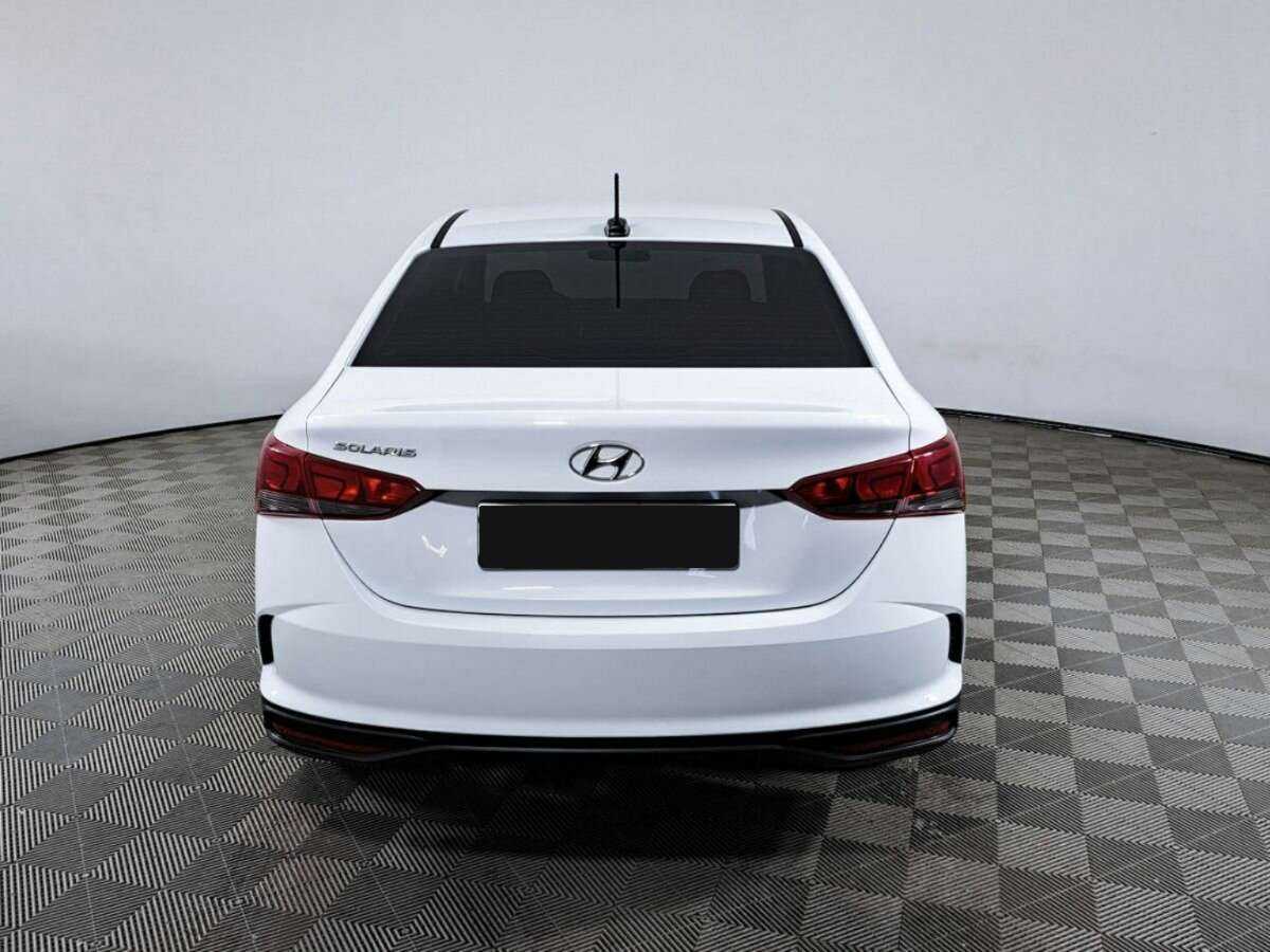 Купить Hyundai Solaris с пробегом. Фото: #4