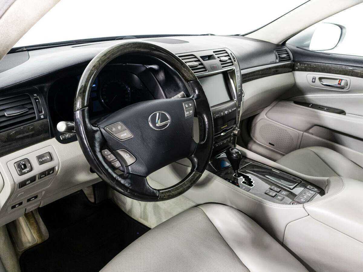 Купить Lexus LS с пробегом. Фото: #10
