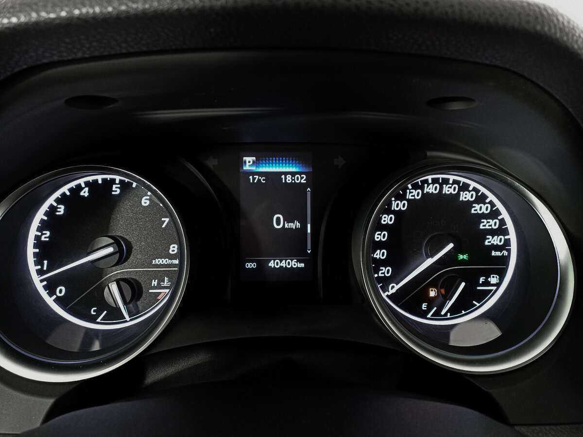 Купить Toyota Camry с пробегом. Фото: #9