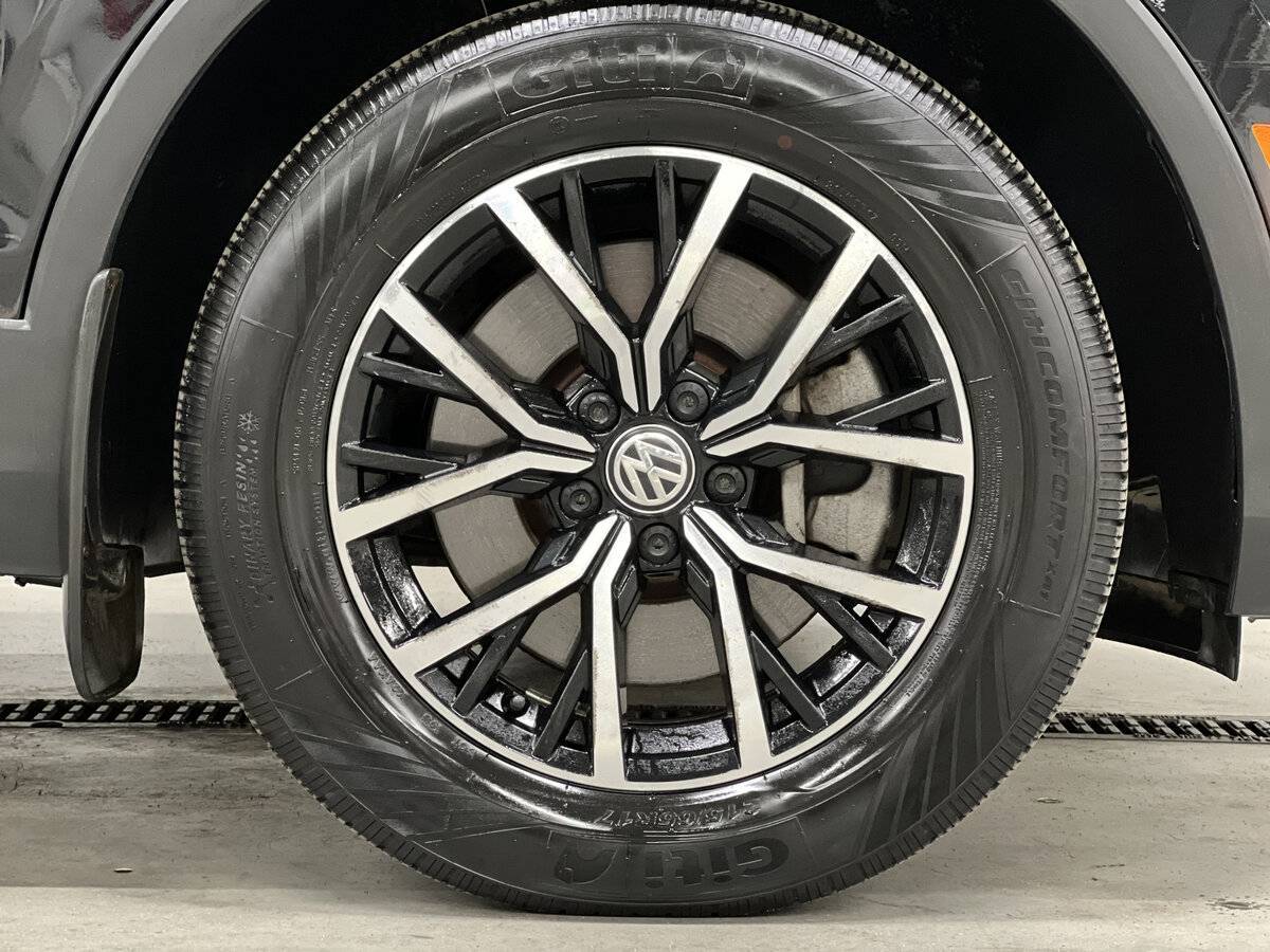 Купить Volkswagen Tiguan с пробегом. Фото: #17