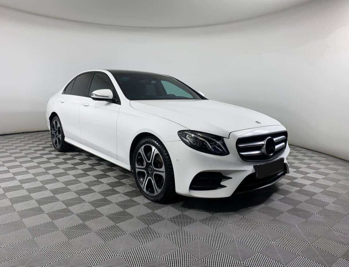 Купить Mercedes-Benz E-Класс с пробегом. Фото: #2