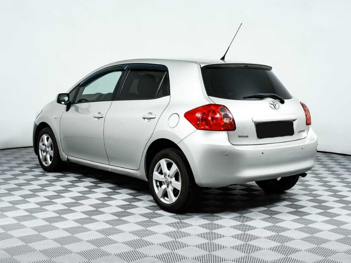 Купить Toyota Auris с пробегом. Фото: #6