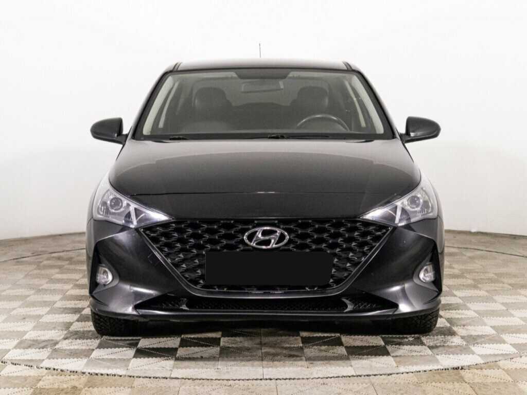 Купить Hyundai Solaris с пробегом. Фото: #1