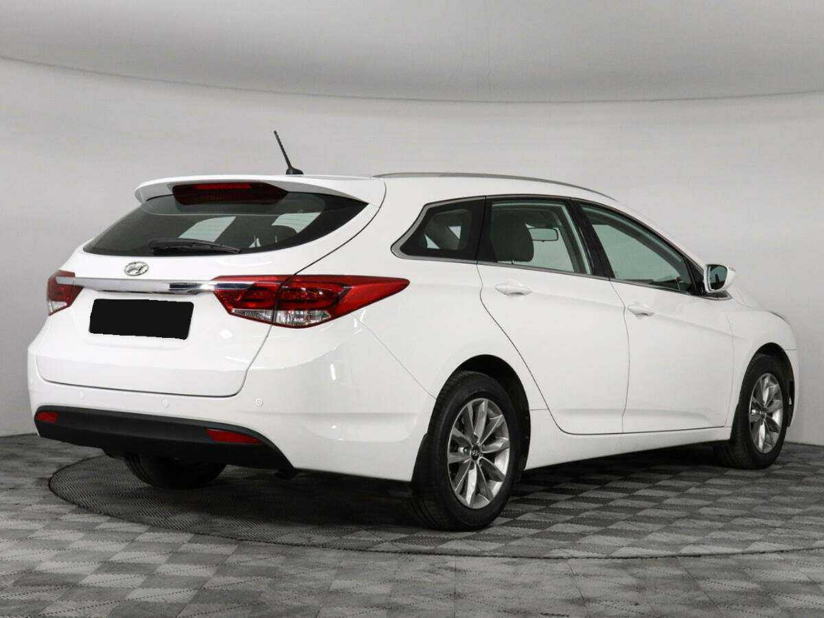 Купить Hyundai i40 с пробегом. Фото: #4