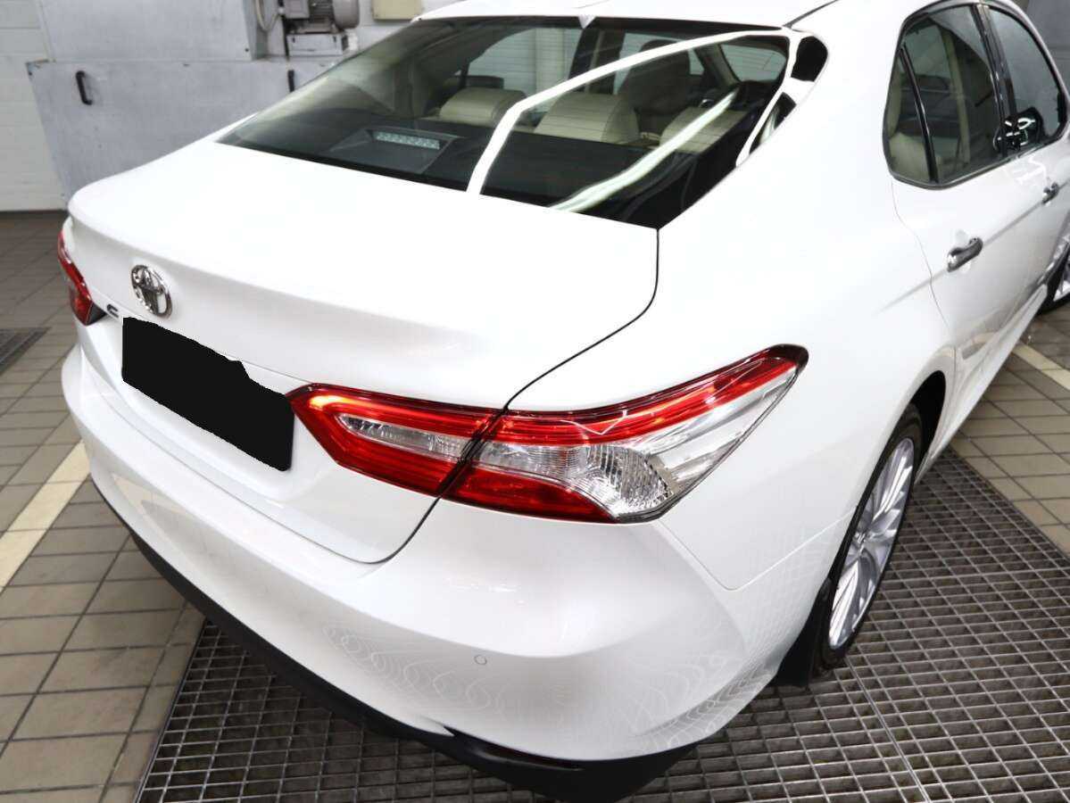 Купить Toyota Camry с пробегом. Фото: #4