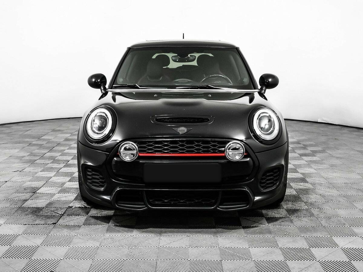 Купить Mini Hatch с пробегом. Фото: #1