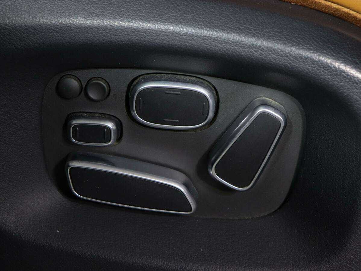 Купить Land Rover Range Rover с пробегом. Фото: #16