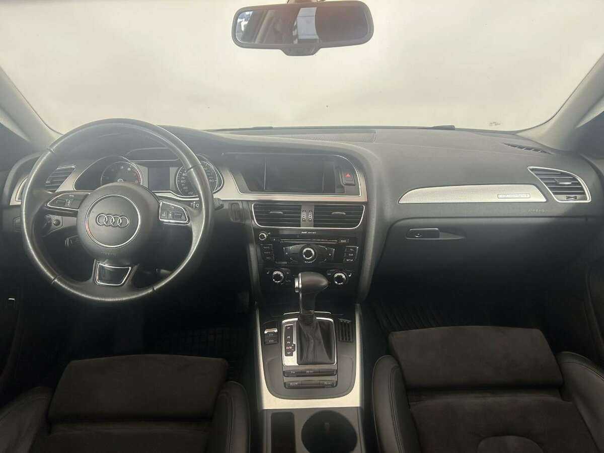 Купить Audi A4 с пробегом. Фото: #6