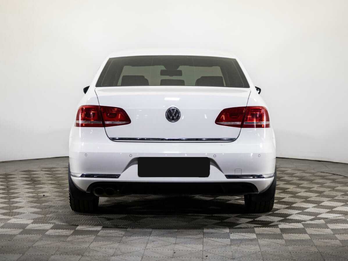 Купить Volkswagen Passat с пробегом. Фото: #4