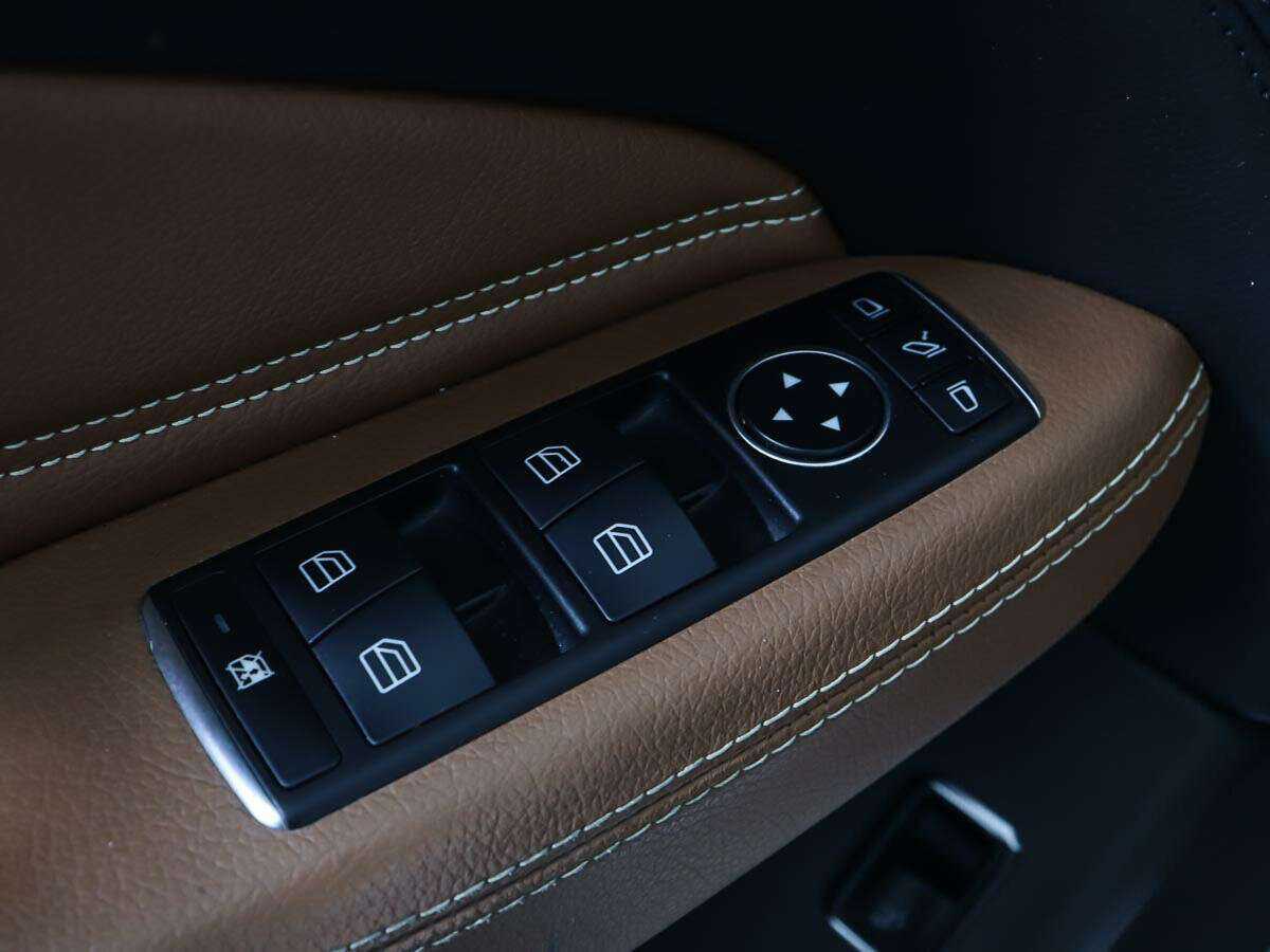 Купить Mercedes-Benz GLE с пробегом. Фото: #18
