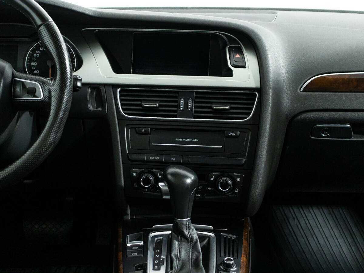 Купить Audi A4 с пробегом. Фото: #12