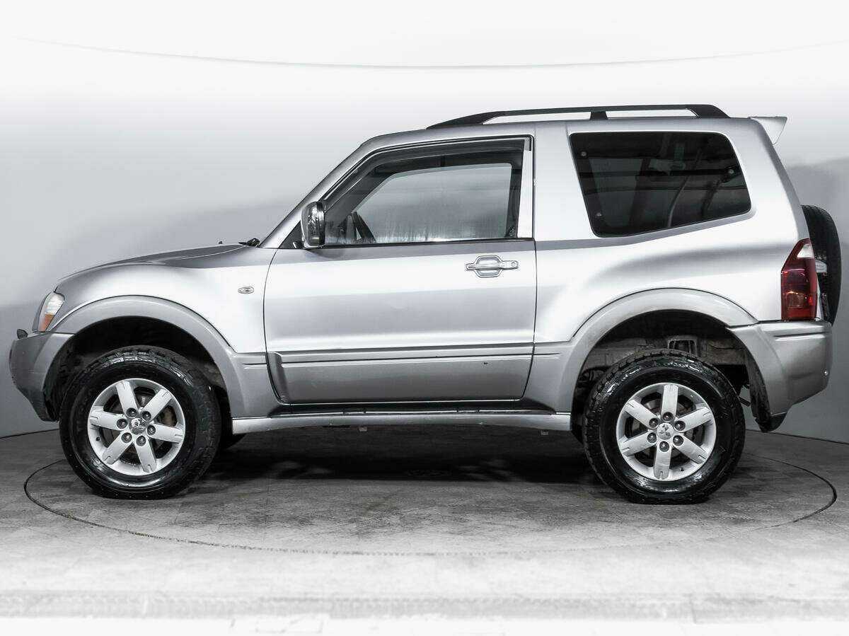 Купить Mitsubishi Pajero с пробегом. Фото: #7