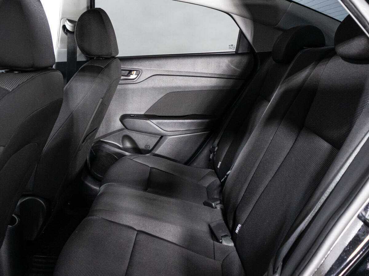 Купить Hyundai Solaris с пробегом. Фото: #9