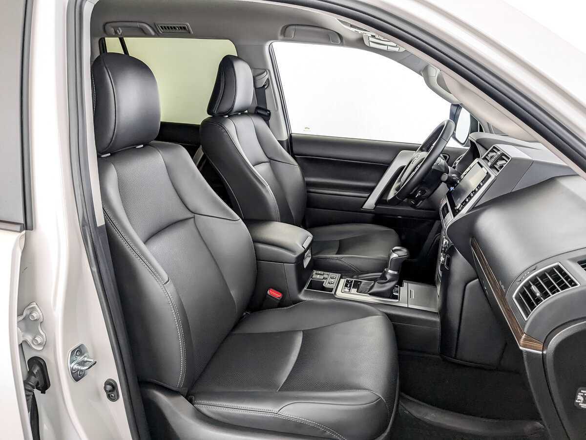 Купить Toyota Land Cruiser Prado с пробегом. Фото: #23