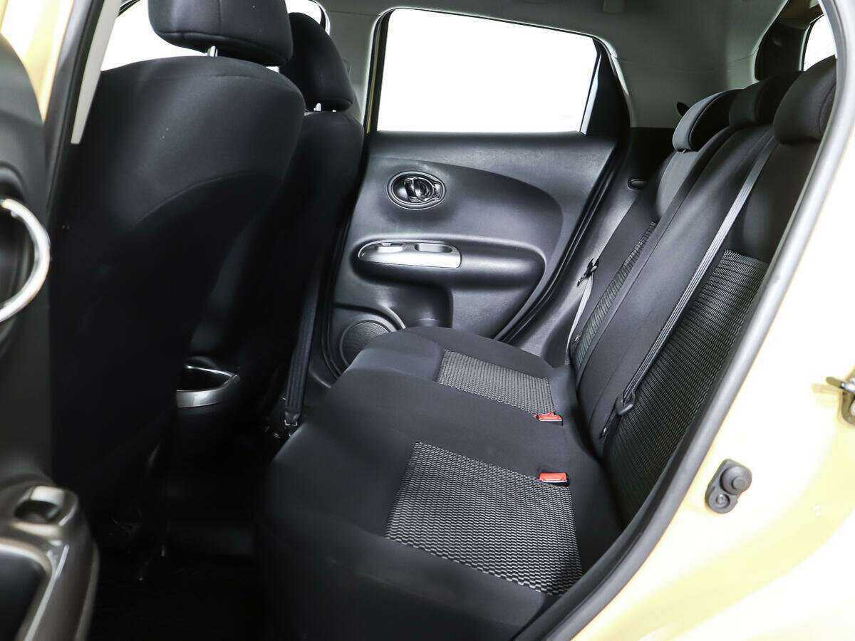 Купить Nissan Juke с пробегом. Фото: #9