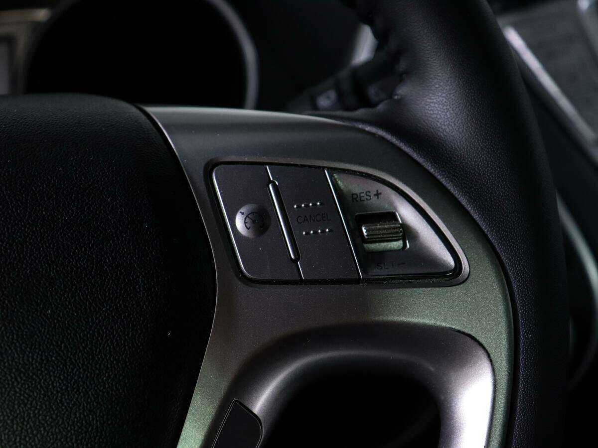 Купить Hyundai ix35 с пробегом. Фото: #19
