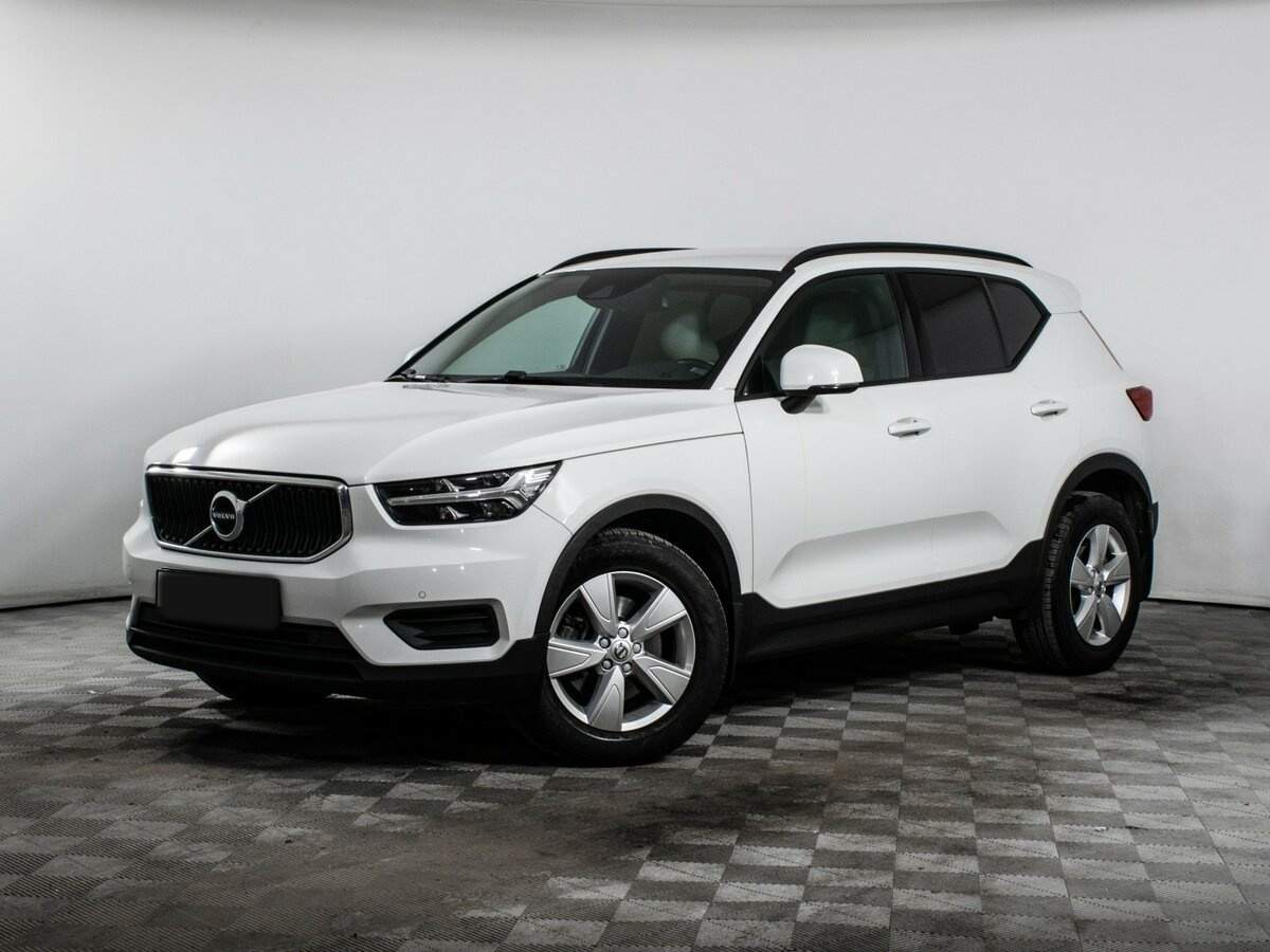 Купить Volvo XC40 с пробегом. Фото: #0