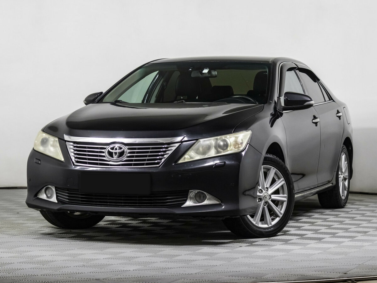 Купить Toyota Camry с пробегом. Посмотреть фото