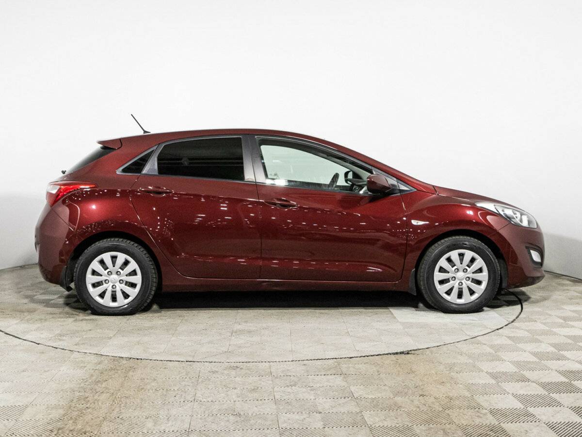 Купить Hyundai i30 с пробегом. Фото: #3