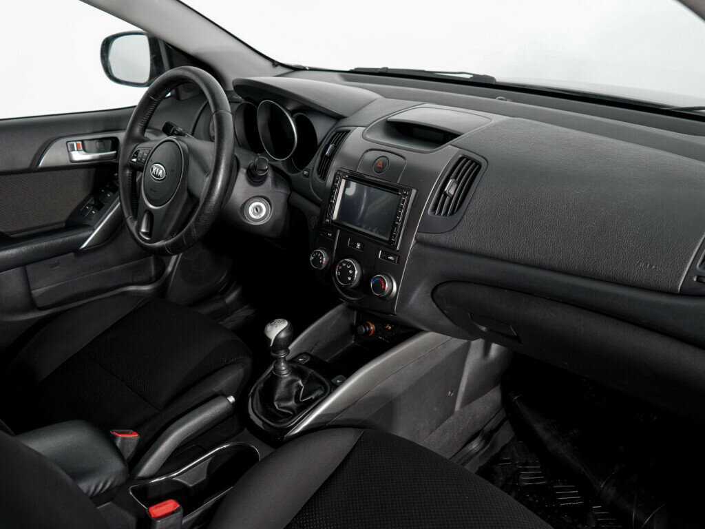 Купить Kia Cerato с пробегом. Фото: #9