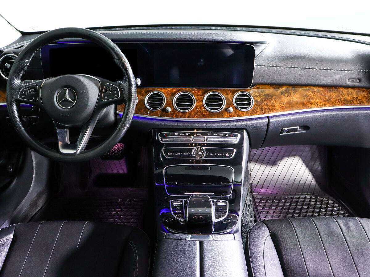 Купить Mercedes-Benz E-Класс с пробегом. Фото: #9
