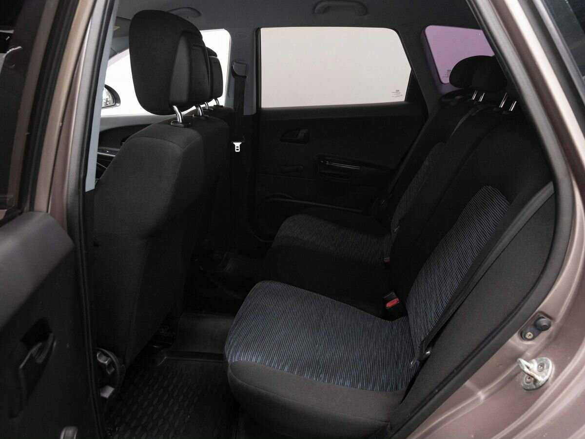 Купить Kia Ceed с пробегом. Фото: #8