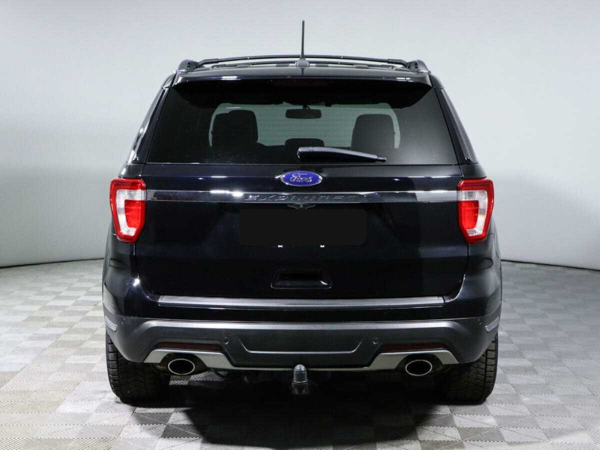 Купить Ford Explorer с пробегом. Фото: #4