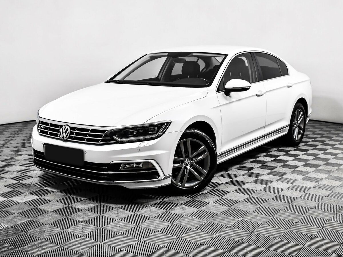 Купить Volkswagen Passat с пробегом. Фото: #0