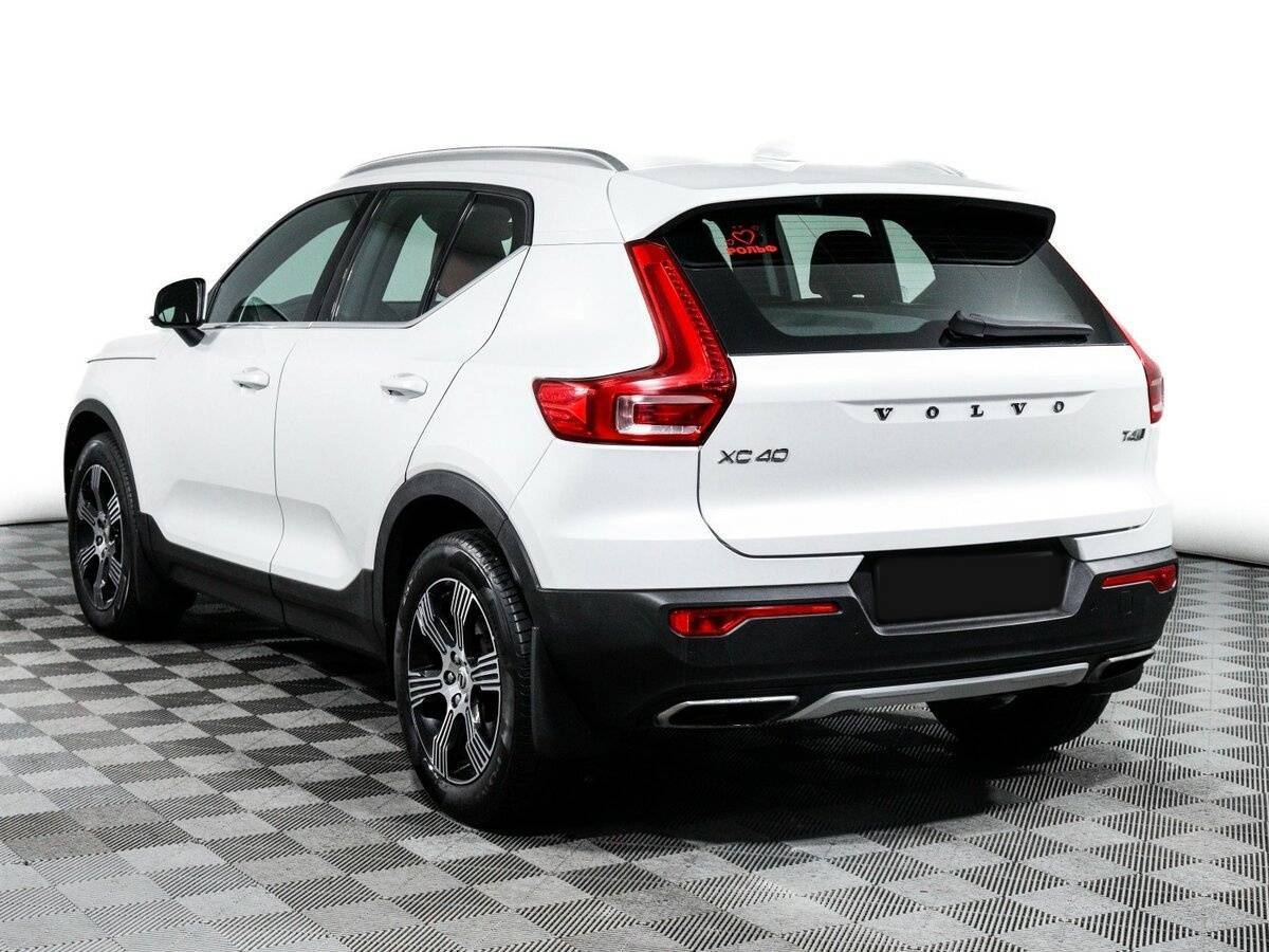 Купить Volvo XC40 с пробегом. Фото: #6