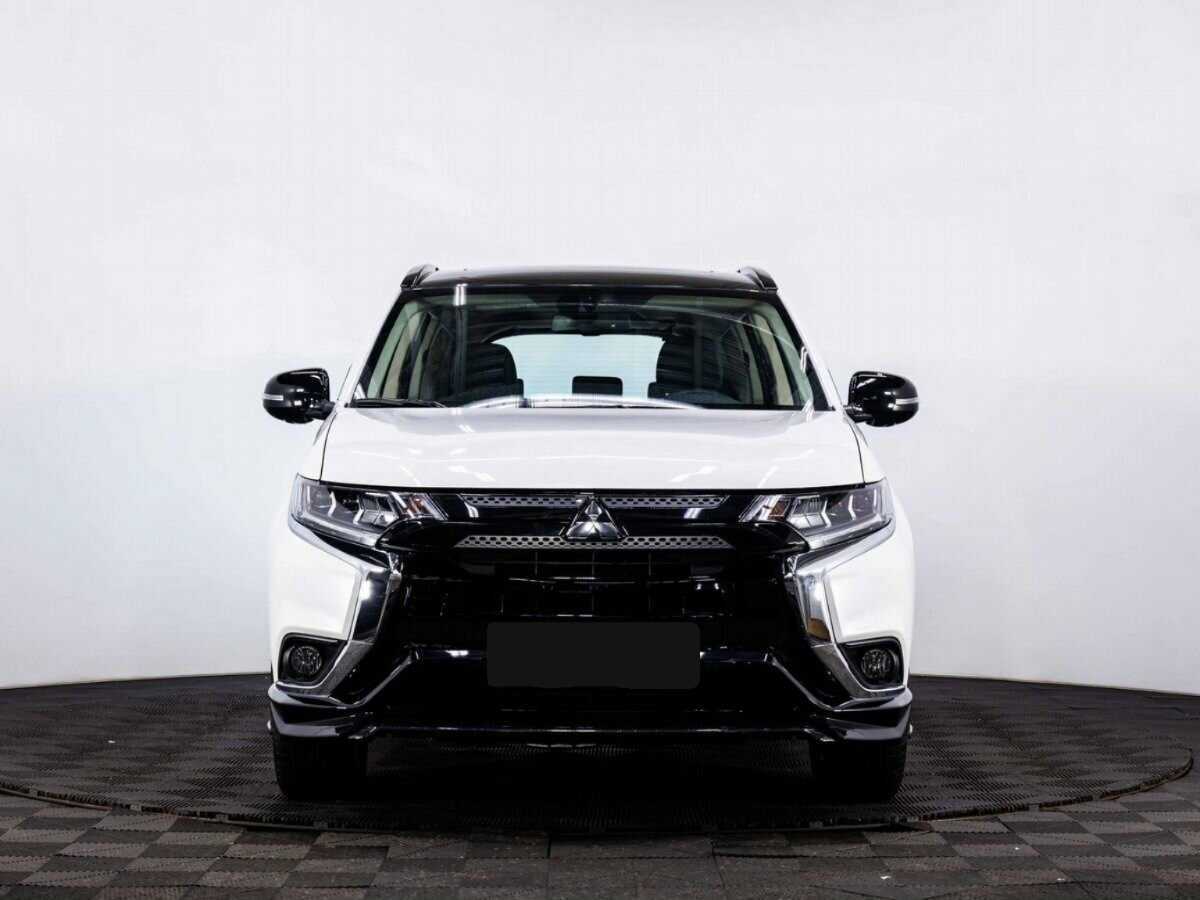 Купить Mitsubishi Outlander с пробегом. Фото: #1