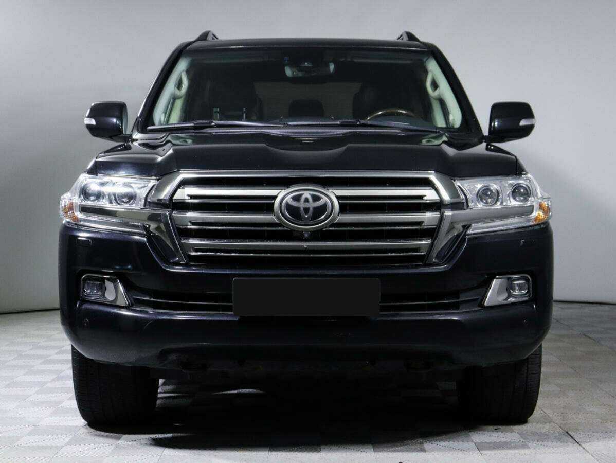 Купить Toyota Land Cruiser с пробегом. Фото: #1