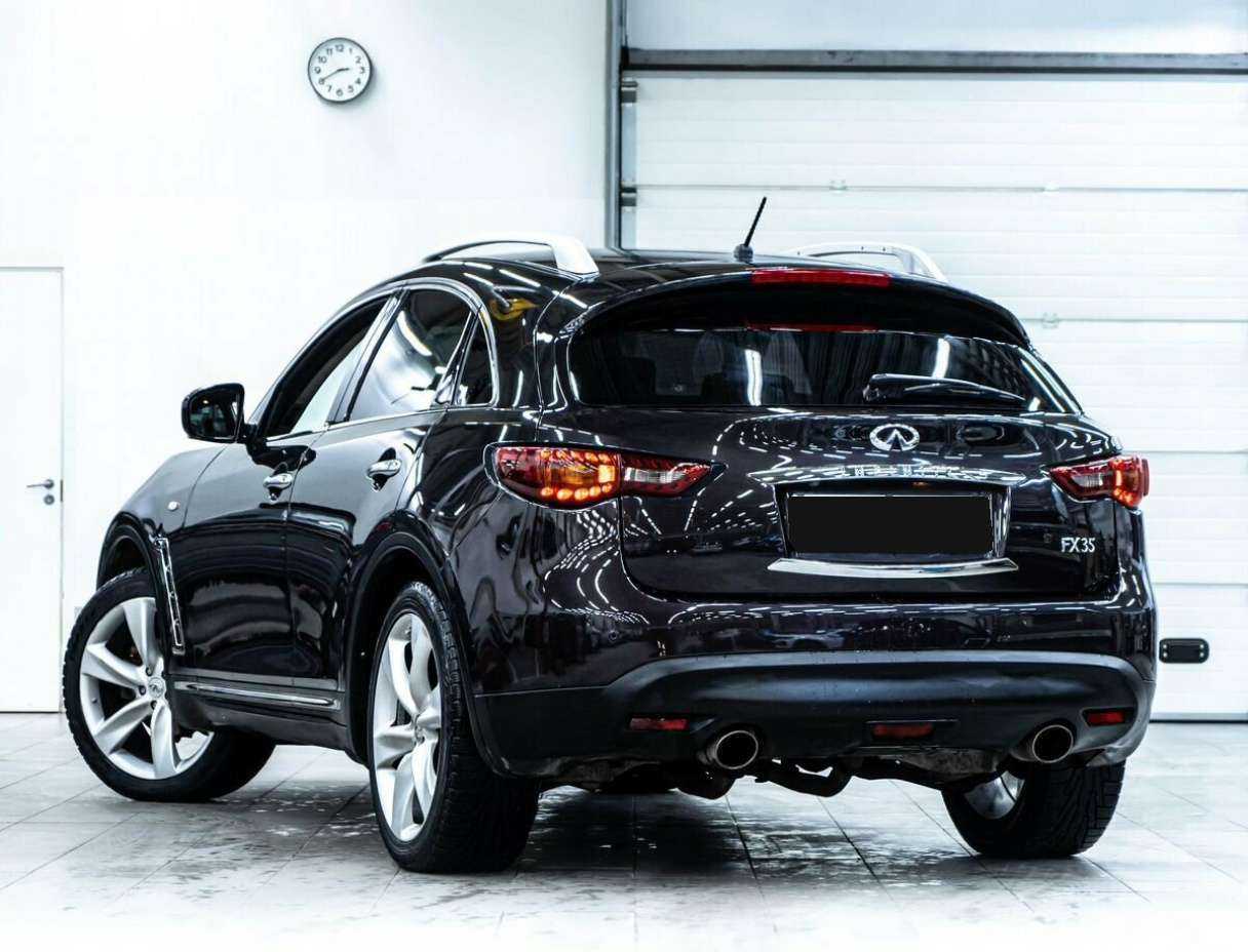 Купить Infiniti FX с пробегом. Фото: #2