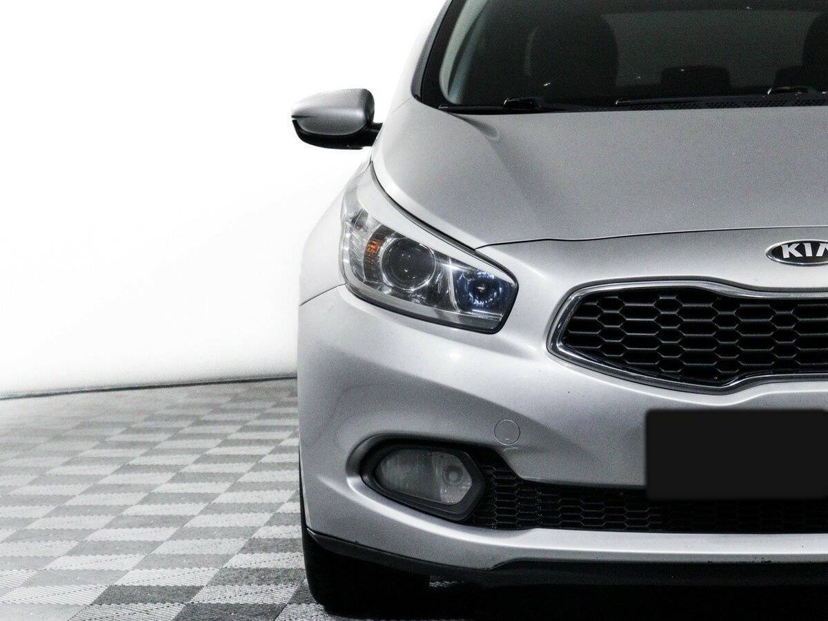 Купить Kia Ceed с пробегом. Фото: #17