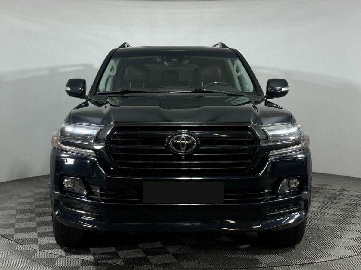 Купить Toyota Land Cruiser с пробегом. Фото: #1